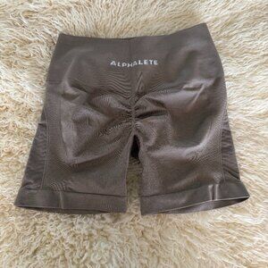 Alphalete Amplify Contour Shorts (5”) in the gorgeous Sand color - NWOT